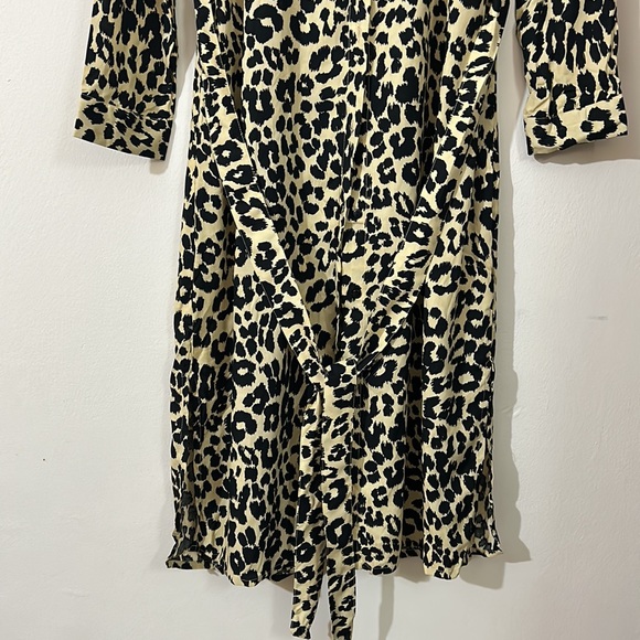 IMPORTED FABRIC BUTTON DOWN ANIMAL PRINT MIDI DRESS - Picture 3 of 7
